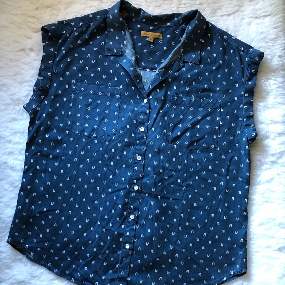 Jachs Girlfriend | Arrow Print Chambray Shirt - image 1